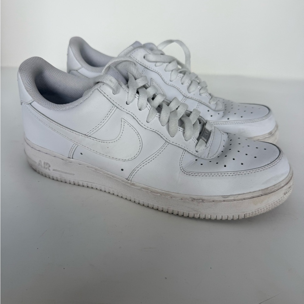 Nike Men's White Air Force 1